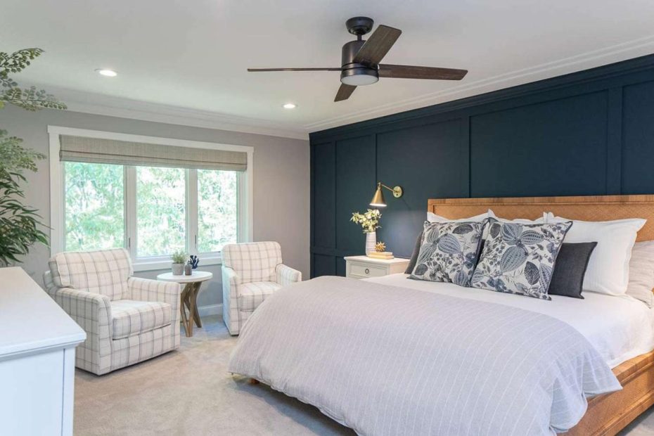 25 Navy Blue Bedroom Ideas That Go Beyond Nautical