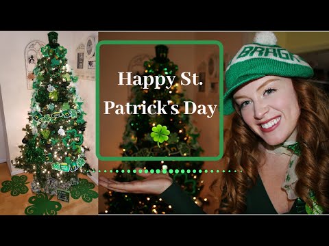 MY CHRISTMAS TREE IS DRUNK ...!?! St. Patrick's Day Edition !!